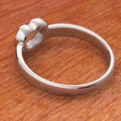 シンプル ハート リングの画像