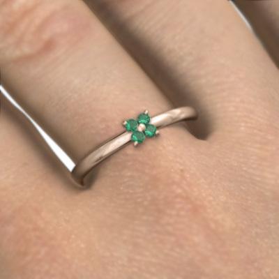 指輪 5月の誕生石 フラワー エメラルド 10金ピンクゴールドの画像