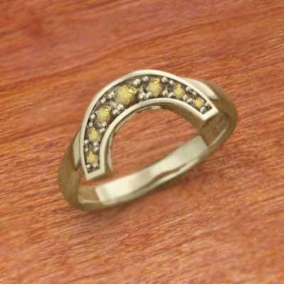 18金イエローゴールド (黄水晶)シトリン 11月誕生石 馬蹄 指輪の画像