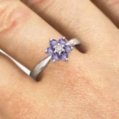 白金（プラチナ）900 2月誕生石 リング フラワー アメシスト(紫水晶)の画像