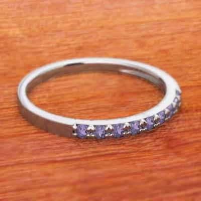 リング 白金（プラチナ）900 スレンダー アメシスト(紫水晶) ハーフエタニティリング 2月誕生石の画像