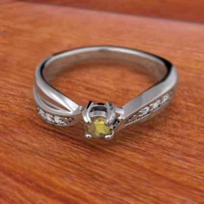 リング 11月の誕生石 (黄水晶)シトリン 白金（プラチナ）900の画像