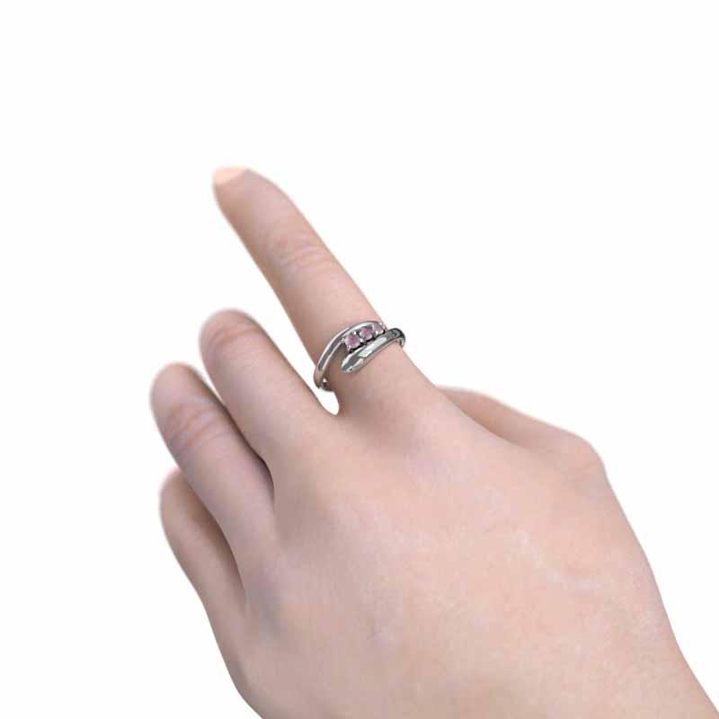 蛇 9月の誕生石 指輪 ピンクサファイヤ スリーストーン 白金（プラチナ）900の画像