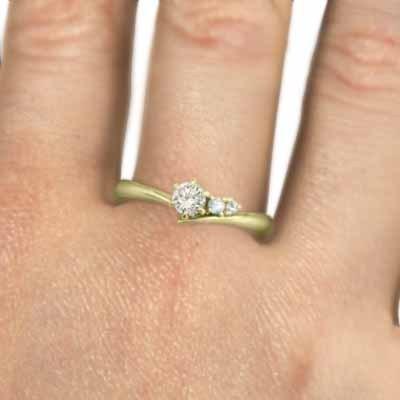 リング 3月誕生石 k18イエローゴールド アクアマリン 天然ダイヤモンドの画像
