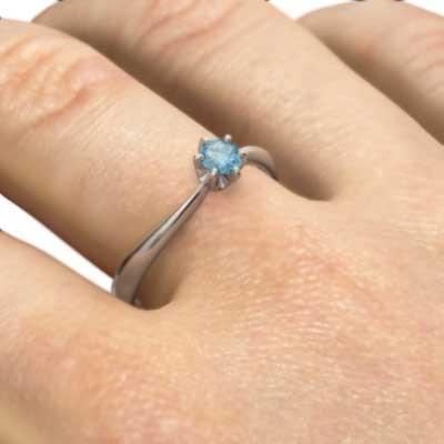 一粒石 11月の誕生石 k18ホワイトゴールド リング ブルートパーズの画像