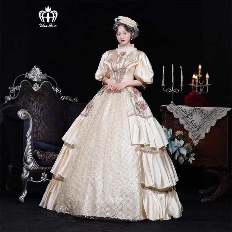 ヨーロッパ 中世 宮廷ドレス 貴族 ティーパーティー 演劇 ケーキ