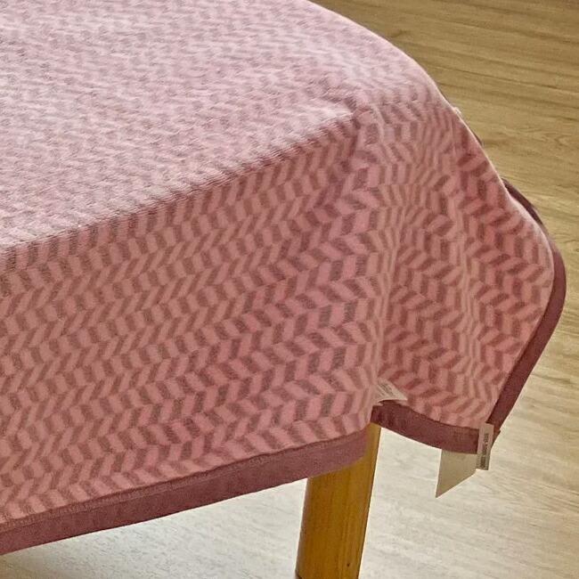 ロマンス岩盤浴　ニューマイヤー毛布 140cm x 200cm ロマンス小杉 毛布 ロマンス岩盤浴 ニューマイヤー毛布(軽量