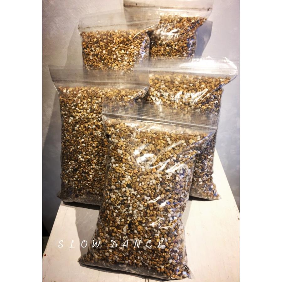 リトープス専用の土 微塵抜いてます/0.9リットル×5袋 培養土 多肉植物 1袋330円 :lithops-soil5-slowdance:スローダンス Yahoo!店 - 通販 - Yahoo!ショッピング リトープス専用の土 微塵抜いてます/0.9リットル×5袋 培養土 多肉植物 1袋330円 :lithops-soil5-slowdance:スローダンス Yahoo!店 - 通販 - Yahoo!ショッピング