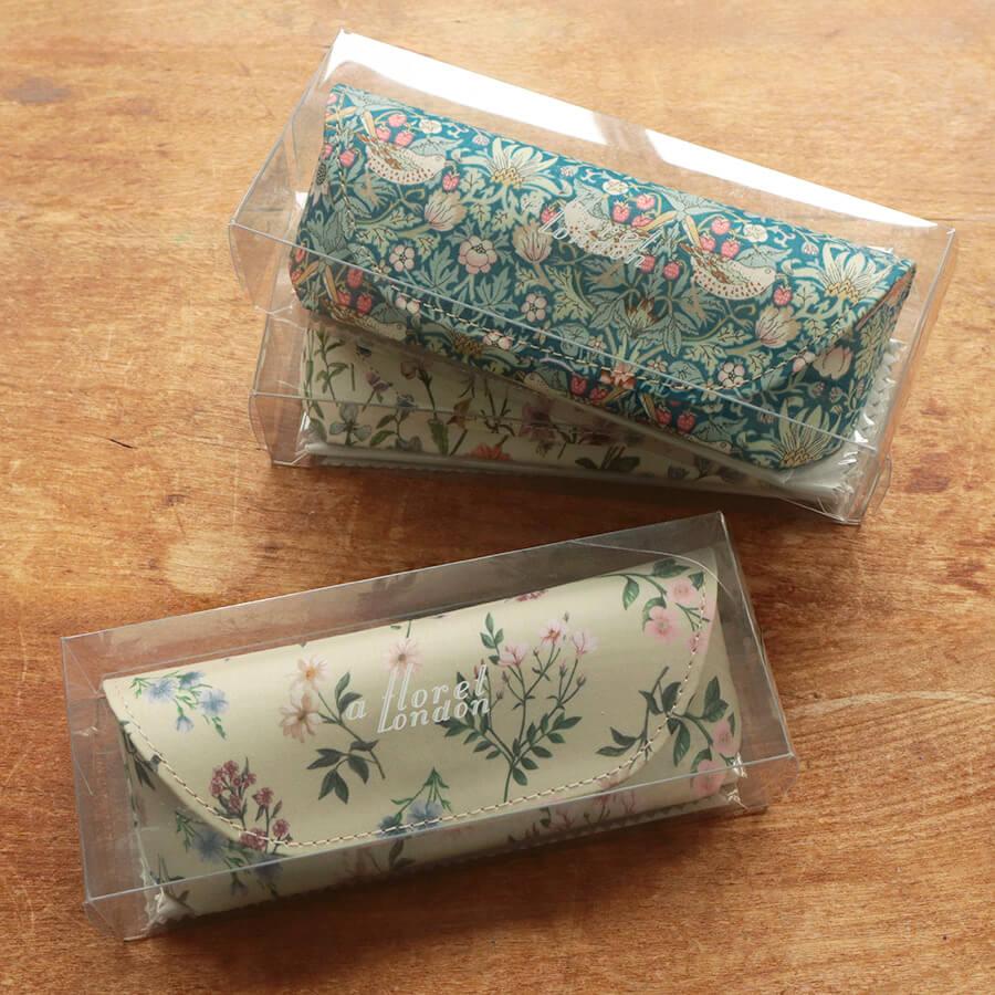 リバティ生地使用　メガネケースハード　スリーピングローズ　ピンク　ハンドメイド 受注制作】メガネケース・リバティフェリシテ（ネオンピンク