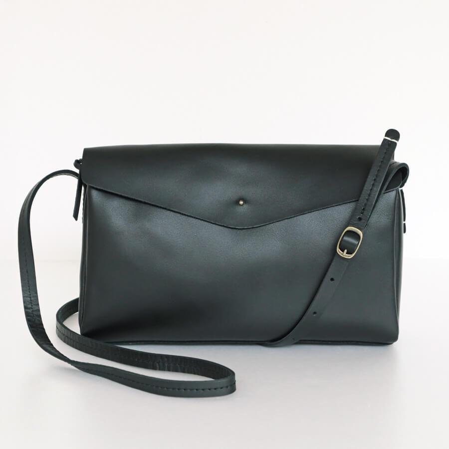 【美品】北欧暮らしの道具店　アンキャシェット　レザーポーチショルダー　黒 Encachette / アンキャシェット / レザーポーチショルダー