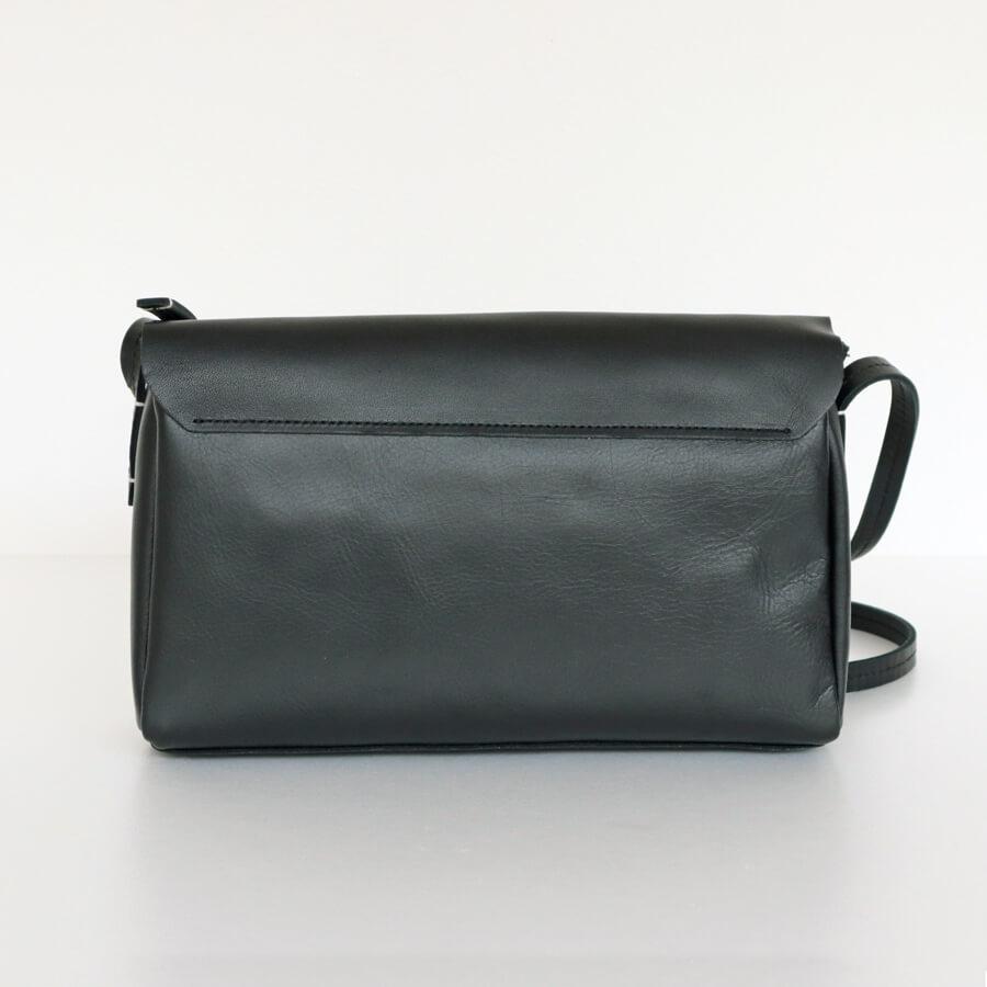 Encachette/アンキャシェット/レザーポーチショルダーL 楽天市場】Encachette アンキャシェット レザーポーチショルダー L