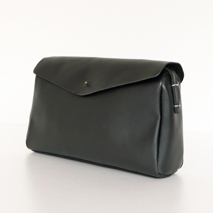 Encachette アンキャシェット　ショルダーバッグ　黒　ポーチ　レザー Encachette アンキャシェット レザーポーチショルダー L バッグ