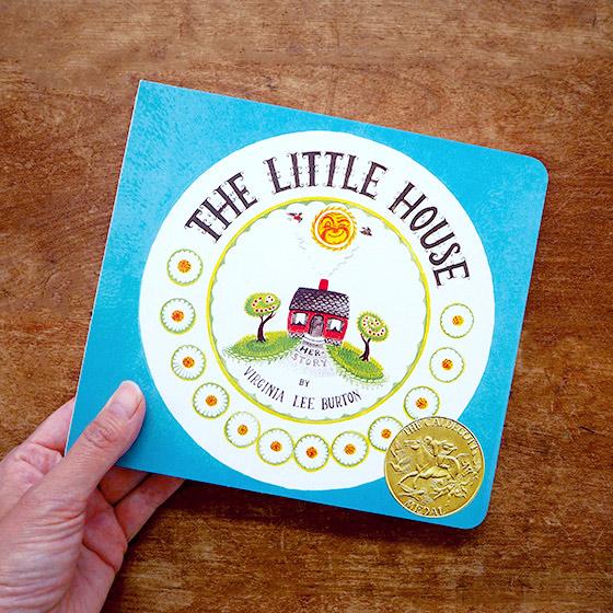 英国絵本　小さな家　春夏秋冬 prue berthon 絵本 英語 ちいさいおうち The Little House バージニア・リー