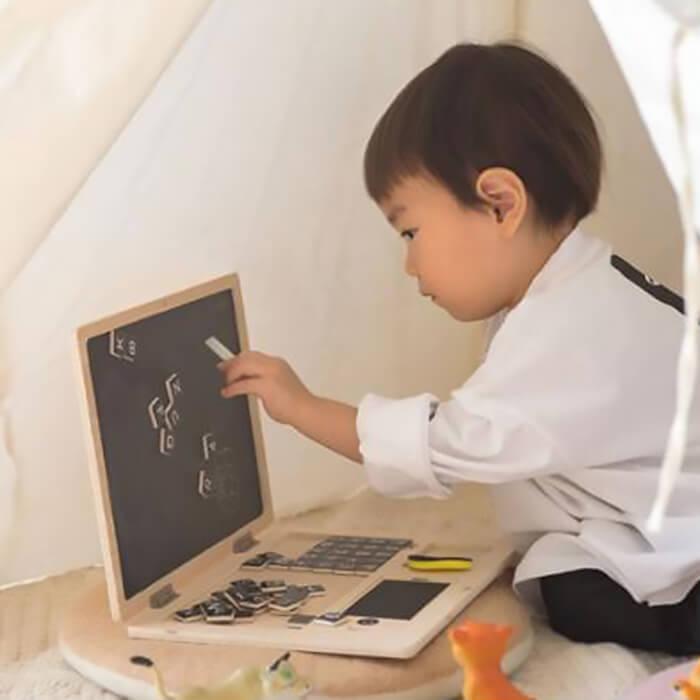 amabro アマブロ KIDS PC ノート型 パソコン おもちゃ お絵描き ボード 子供 黒板 英語 ひらがな 算数 知育玩具 木のおもちゃ｜slowworks｜11