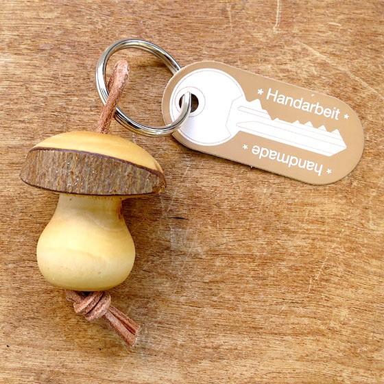 キーホルダー おしゃれ かわいい レディース キーリング ドイツ Waldfabrik ヴァルトファブリック 木製 きのこ キーホルダー Slow Works 通販 Yahoo ショッピング