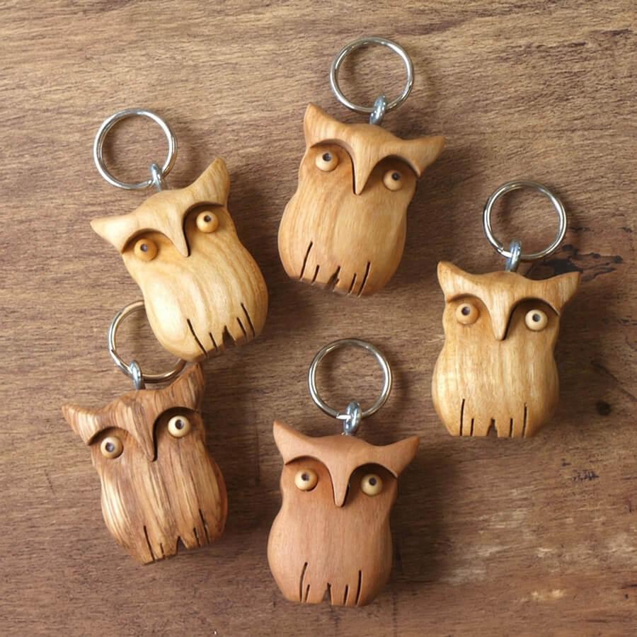 ドイツ製 キーホルダー フクロウ 木製 キーリング チャーム おしゃれ