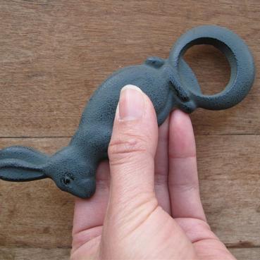 日本製 南部鉄器 うさぎ 栓抜き メール便対象品 : slow works - 通販