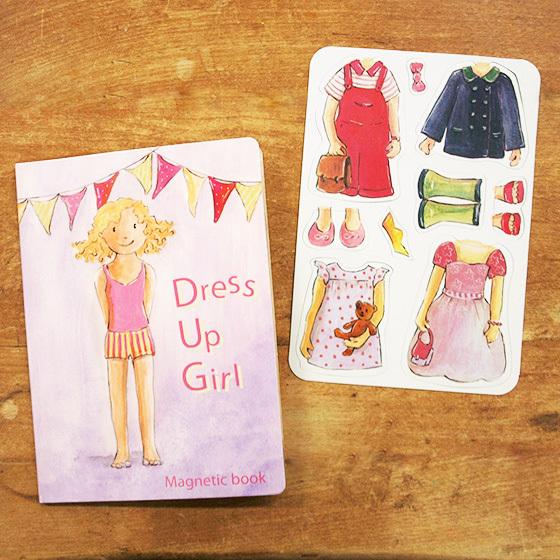 マグネットブック 絵本 おもちゃ シール ステッカー かわいい 女の子 着せ替え エグモントトイズ ミニマグネットブック ドレスアップガール メール便対象品 Slow Works 通販 Yahoo ショッピング