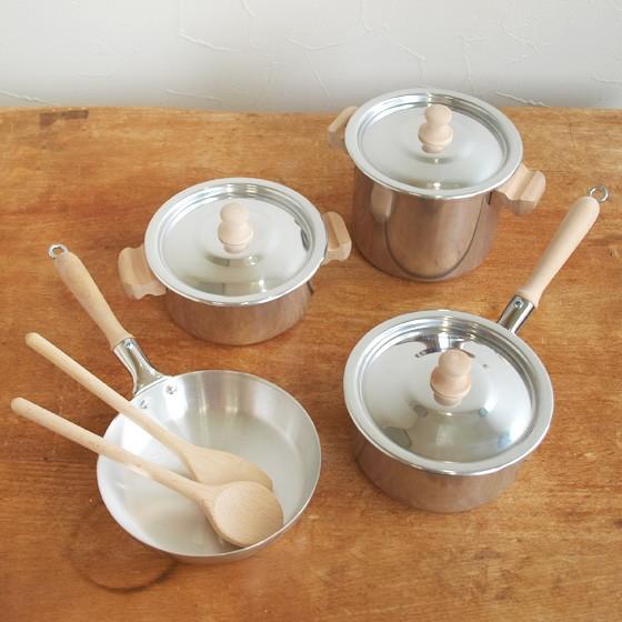 ままごと 鍋 なべ 調理器具 おもちゃ キッチン ドイツ Gluckskafer グリュックスケーファー ままごと アルミの片手なべ Slow Works 通販 Yahoo ショッピング
