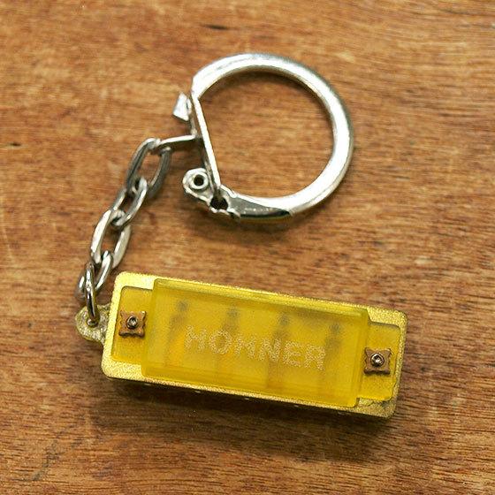 キーホルダー おしゃれ ハーモニカ 子供 ホーナー おもちゃ 女の子 男の子 Hohner ホーナー ミニカラーハープ キーホルダー メール便対象品 Slow Works 通販 Yahoo ショッピング