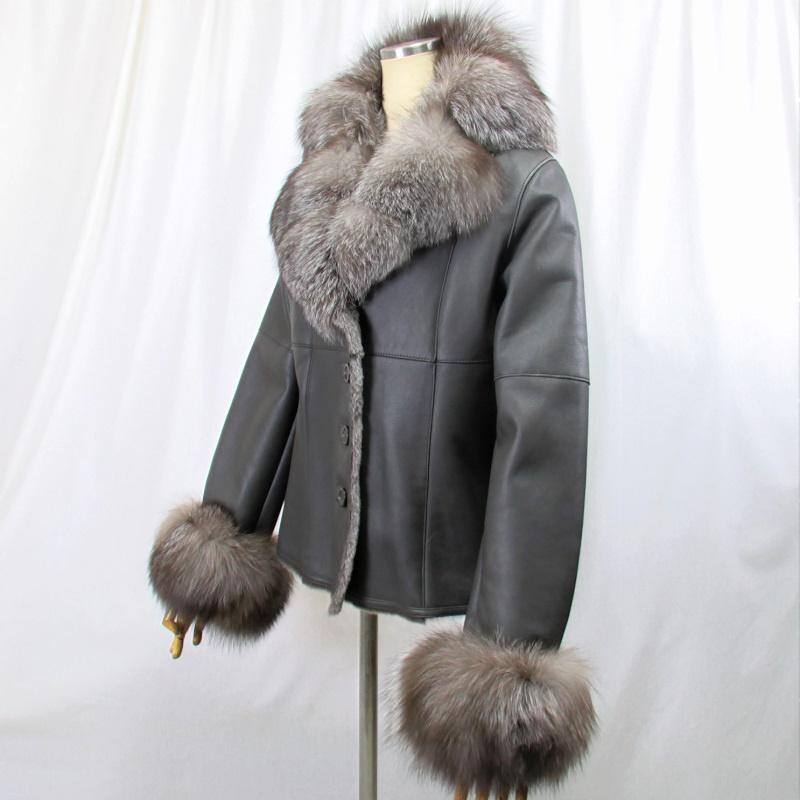 毛皮/ムートン/フォックス/羊革/ブルーフロストフォックス/ムートンコート/リアルファー ムートンコート /１枚革 ダブルフェイス |  | 01