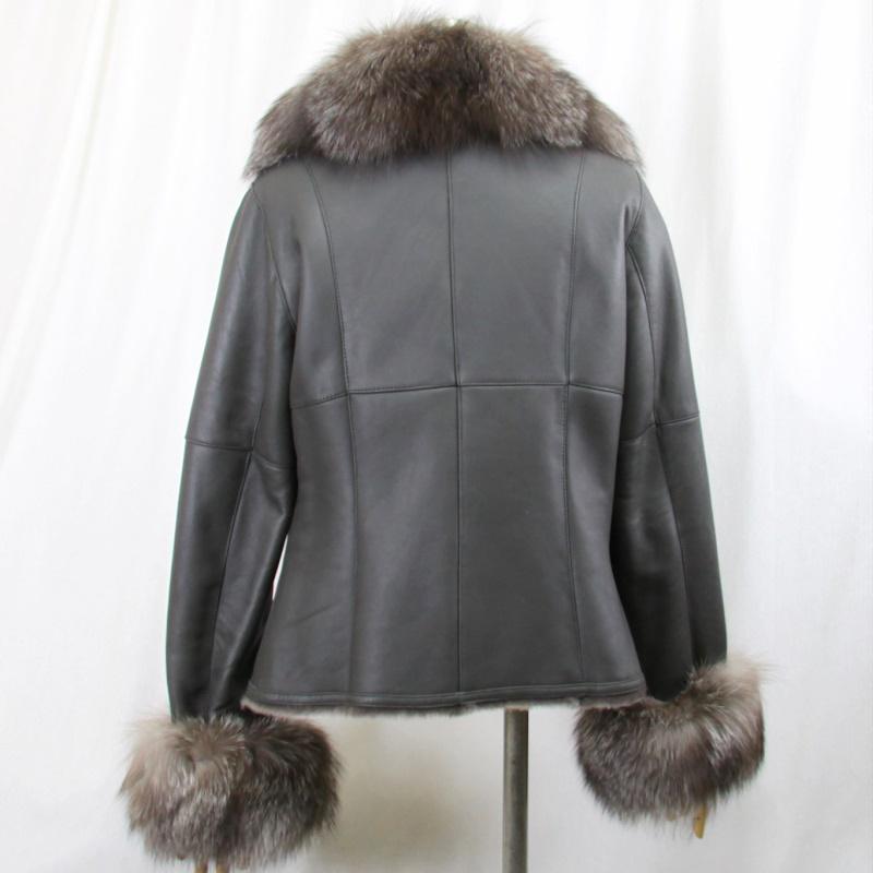 毛皮/ムートン/フォックス/羊革/ブルーフロストフォックス/ムートンコート/リアルファー ムートンコート /１枚革 ダブルフェイス |  | 02