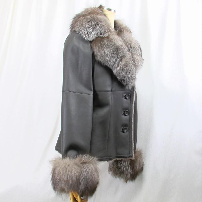 毛皮/ムートン/フォックス/羊革/ブルーフロストフォックス/ムートンコート/リアルファー ムートンコート /１枚革 ダブルフェイス |  | 03