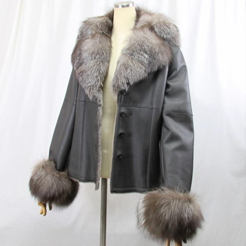 毛皮/ムートン/フォックス/羊革/ブルーフロストフォックス/ムートンコート/リアルファー ムートンコート /１枚革 ダブルフェイス |  | 04