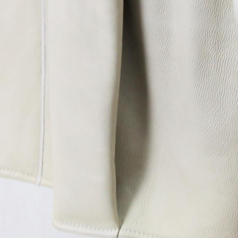 毛皮/ムートン/フォックス/羊革/ムートンコート/リアルファー フード付きムートンコート フォックストリミング/１枚革 ダブルフェイス |  | 07