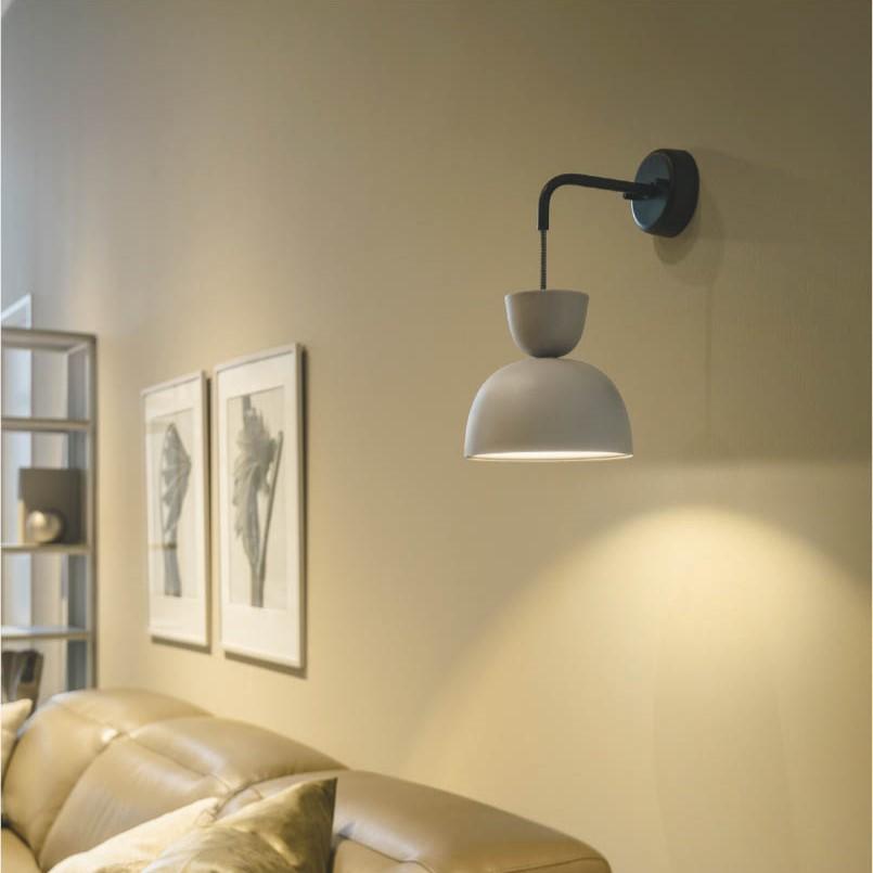 ブラケットライト ウォールライト 壁掛け灯 照明器具 LED LEDランプ交換可能 白熱球60W相当 LED電球色4.2W 非調光 | KOIZUMI | 01