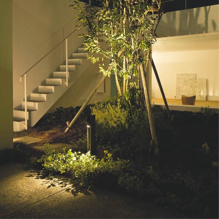 KOIZUMI 外灯 LED外灯 屋外 防水 防雨型 LED交換不可 白熱球40W相当 非調光 : Smart Light - 通販 ...