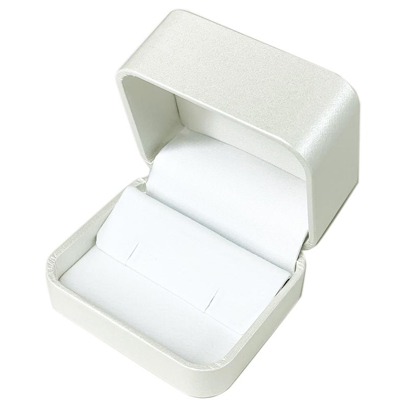 新品 PT900 シングルフープピアス 2×30mm 日本製 プラチナ 1個 片耳用 フープ 輪っか メンズ レディース ジェンダーレスの画像