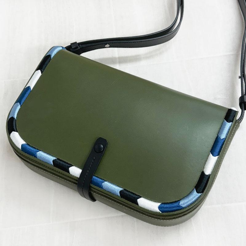 IL BISONTE イルビゾンテ 新品 BCR248 PV0011 グリーン GR244  ポシェット レザー 斜め掛け バッグ 鞄 イタリア製 並行輸入品 | IL BISONTE | 01
