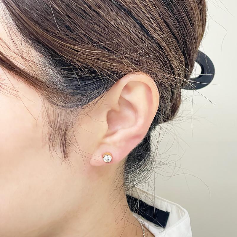 K18 ダイヤピアス 片耳1粒 ダイヤモンド 0.3ct 覆輪 フクリン  