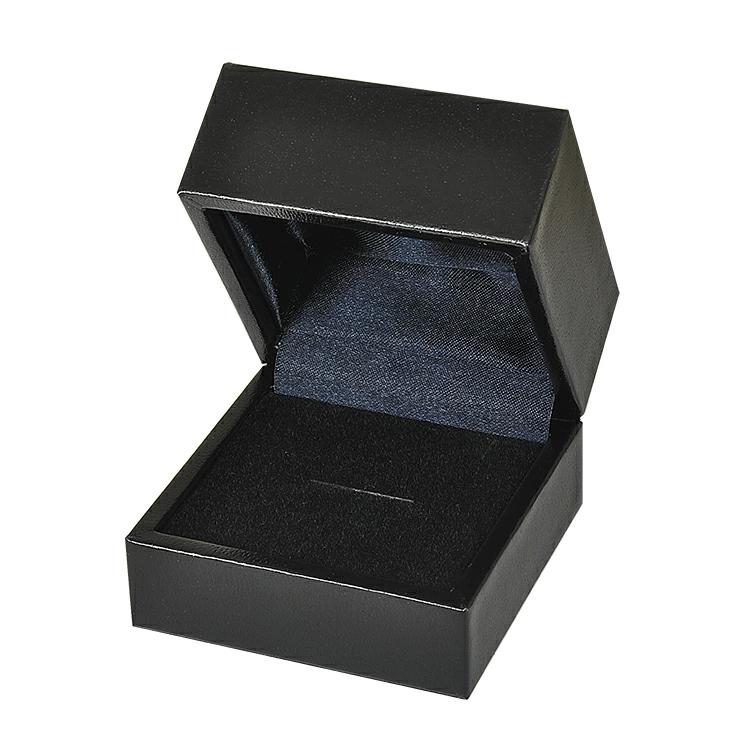 K18 中折れダイヤモンドクロス イヤーカフ 片耳 4×14mm 0.13ct 1個 シングル 18金 イエローゴールド メンズ 【sm23】送料無料の画像