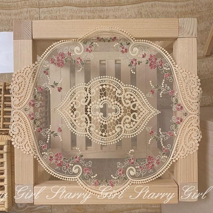 テーブルクロス レース 送料無料 刺繍 おしゃれ かわいい 復古 テーブルマット ラウンドクロス 食卓 マット 花 敷物 雑貨 食卓 水洗い可 北欧 ベージュ | 