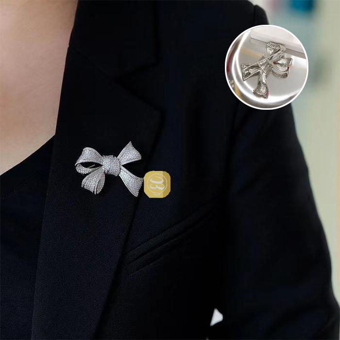 ファッション ブローチ 花 ブローチ おしゃれ アクセサリー プレゼント 贈り物 メンズ レディース 入学式 卒業式 パーティー ジュエリー 合金 シルバー Alot Hello Case 通販 Yahoo ショッピング