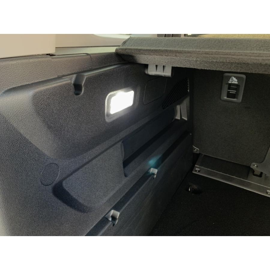 シトロエン　ベルランゴ　プジョーリフター　フィアットドブロ用LEDルームライトセット　ライセンスライト付 | スマート | 02