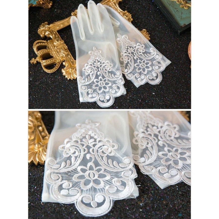 ウェディンググローブ ドレスグローブ ショートグローブ ドレス手袋 ショート フルフィンガー 刺繍 レース 結婚式 教会挙式 披露宴 ドレス 花嫁 :p202120820020:SmartList - 通販 - Yahoo!ショッピング ウェディンググローブ ドレスグローブ ショートグローブ ドレス手袋 ショート フルフィンガー 刺繍 レース 結婚式 教会挙式 披露宴 ドレス 花嫁 :p202120820020:SmartList - 通販 - Yahoo!ショッピング