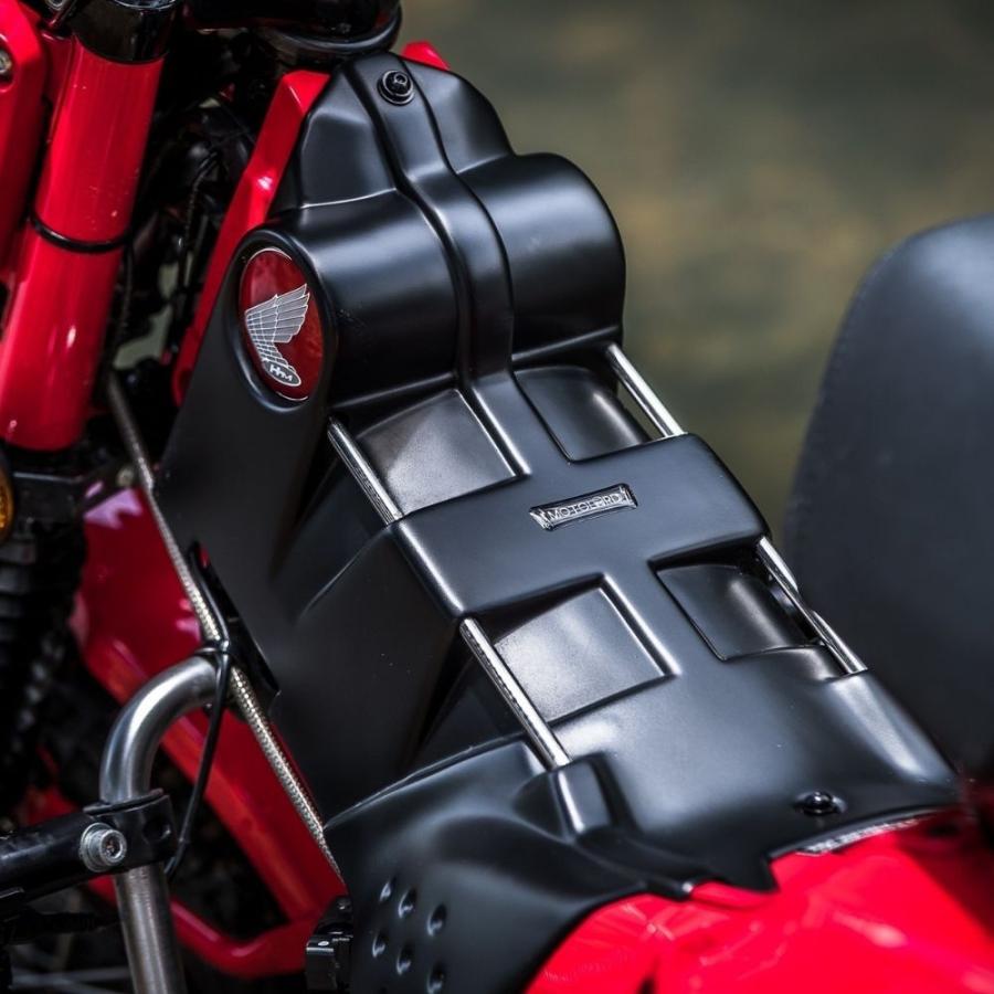 ホンダ（HONDA） ハンターカブ CT125用 センターガード/HONDA CT125