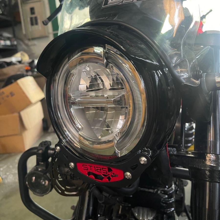 ホンダダックス125ヘッドライトトリムバイザー フロントライトカバー / MotolordD Front Light Cover V3 For Honda Dax125 JB04の画像