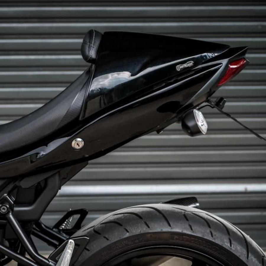 MOTOZAAA製 リアシートカウル バックカバー シングルシート