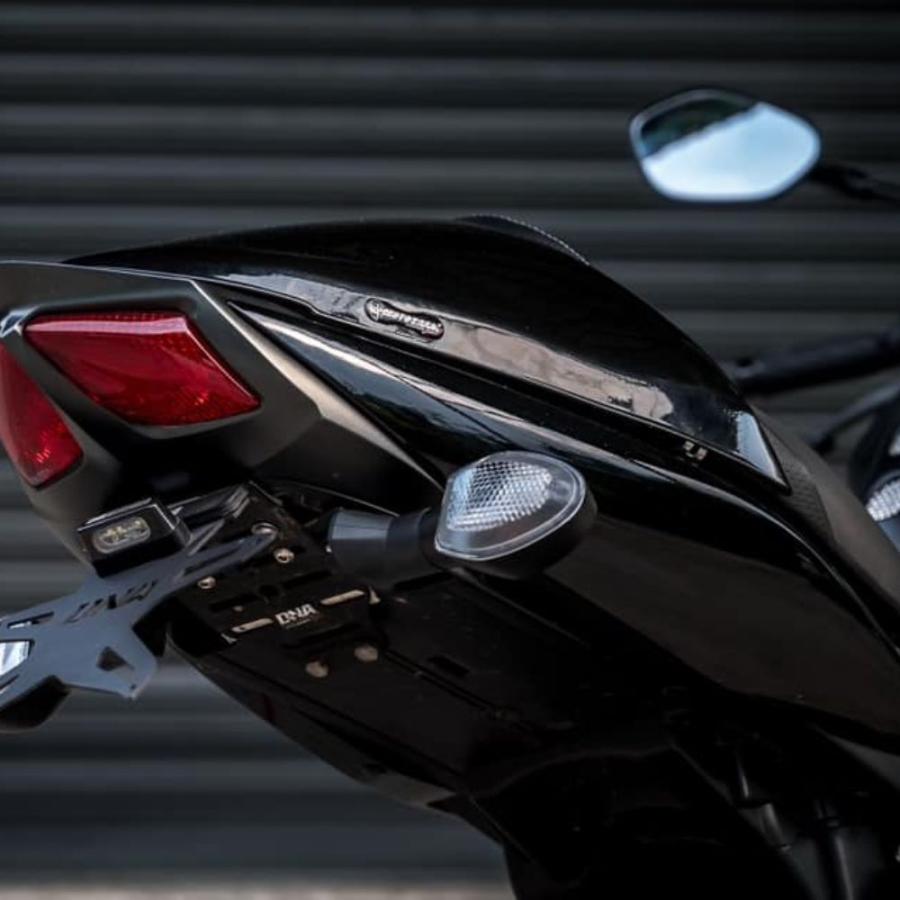 MOTOZAAA製 リアシートカウル バックカバー シングルシートカウル バックレスト付き  カスタムパーツ ドレスアップ 軽量ABS製 SUZUKI SV650 ABSの画像