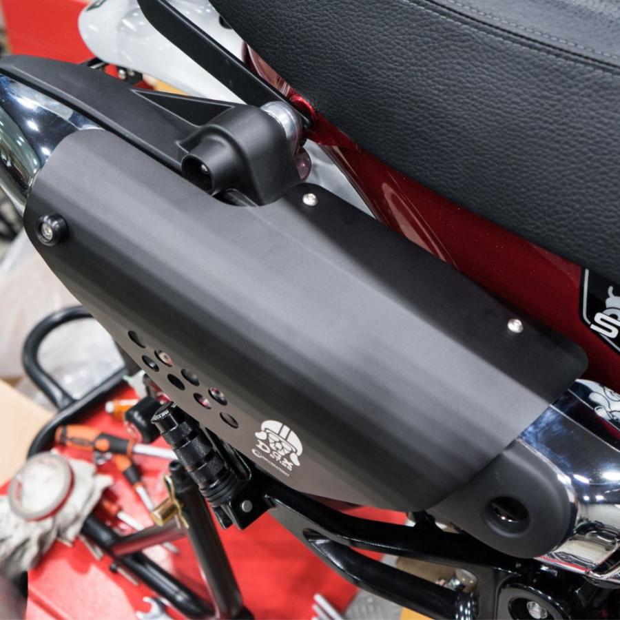 REVOLUTION マフラーガード ホンダ ダックス DAX125用 HONDA ST125