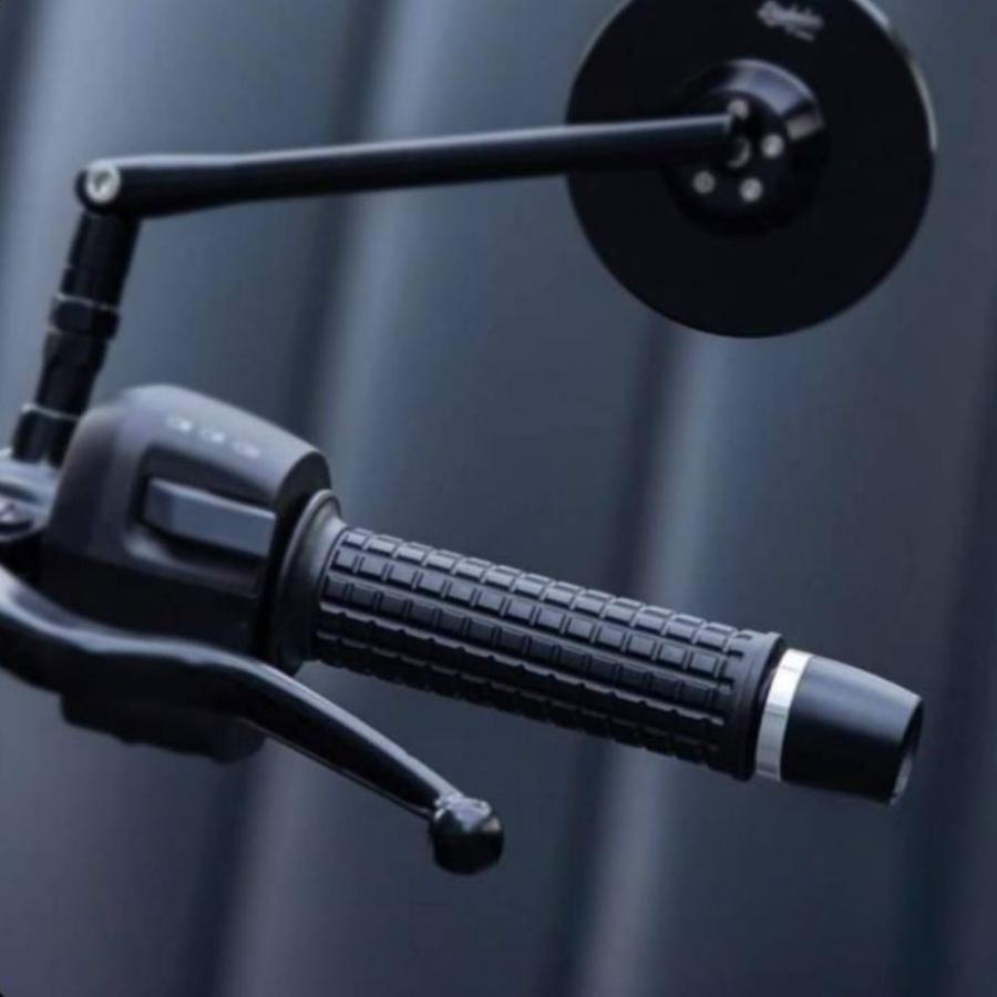 トライアンフ スクランブラー400X/スピード400 交換スクエアハンドル