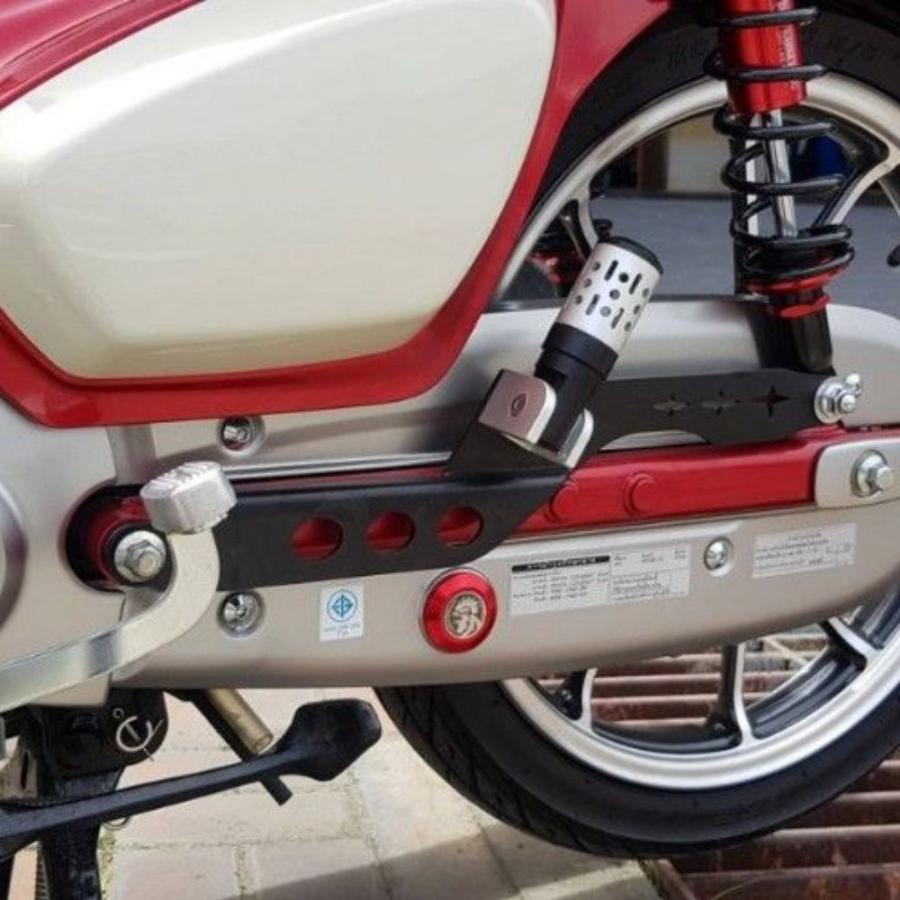 UDOM KARNGCHANG ホンダ スーパーカブ C125用チェーンカバーキャップ
