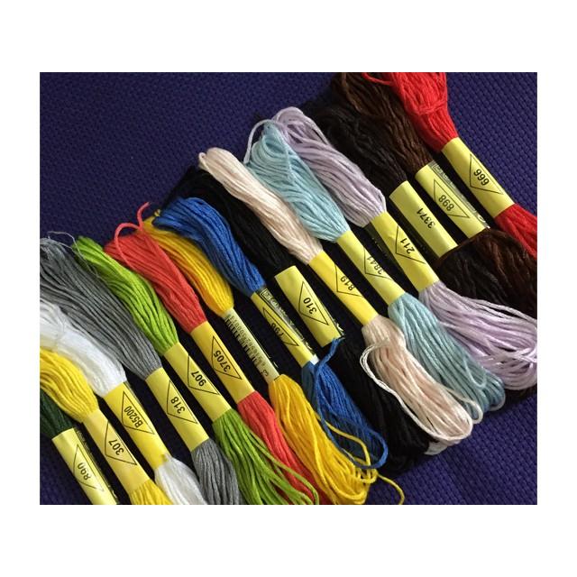 GLAY TERU ×パワクロ　石巻ミサンガ　セット　新品　未開封 送料無料 刺しゅう糸 セット お得 100本 100色 / ホビー