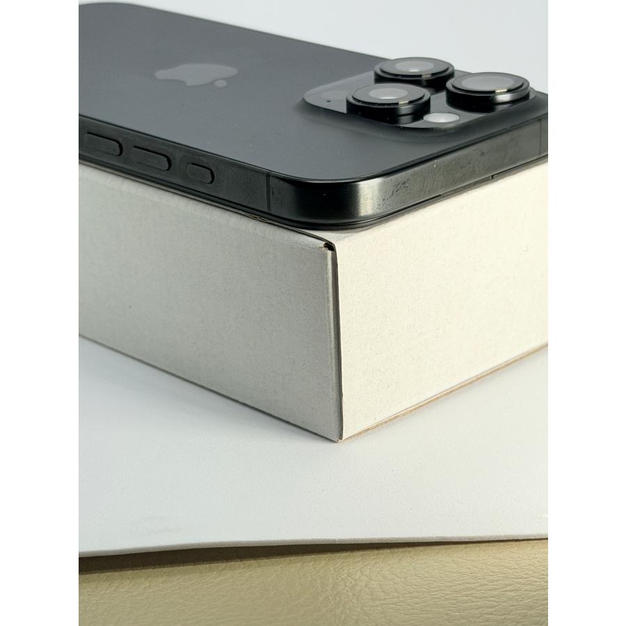 iPhone 16 Pro 【BT100%】 pro ブラックチタニウム 128GB DOCOMO #103