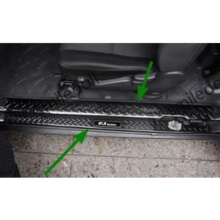 トヨタ FJクルーザー スカッフプレート ガーニッシュ サイドステップ キッキングプレート ガード 防傷止 4P