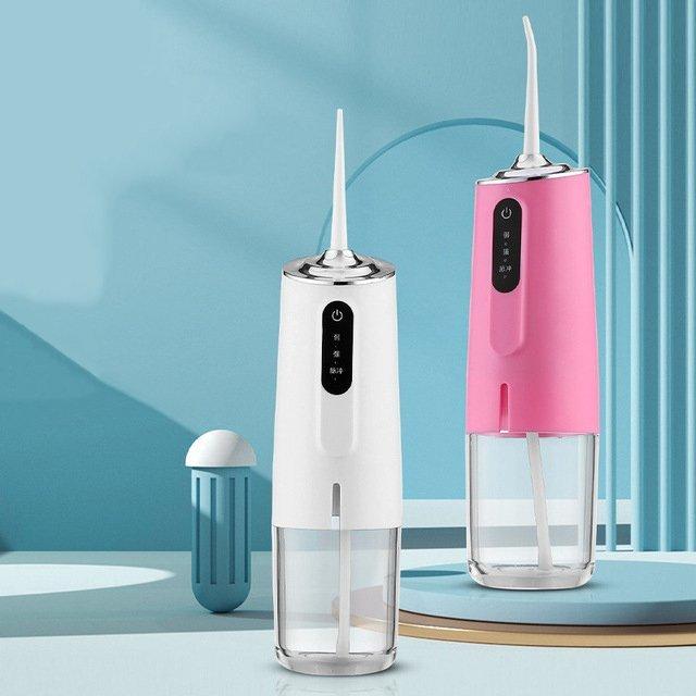 ポータブル口腔洗浄器 ジェットウォッシャー 口内洗浄器 USB充電式 240ml 3つモード調節可能 IPX7防水 携帯型 歯間ジェット洗浄 プレゼント 贈り物 :p21039604ea82:smilehuntersecond - 通販 - Yahoo!ショッピング ポータブル口腔洗浄器 ジェットウォッシャー 口内洗浄器 USB充電式 240ml 3つモード調節可能 IPX7防水 携帯型 歯間ジェット洗浄 プレゼント 贈り物 :p21039604ea82:smilehuntersecond - 通販 - Yahoo!ショッピング